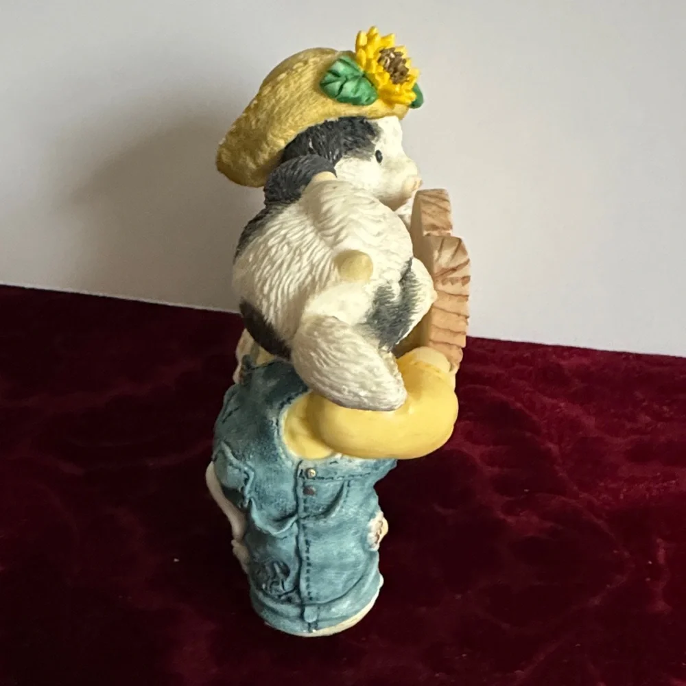 Charming Cow Couple Figurine - Yellow and Cream. “I Love Moo”